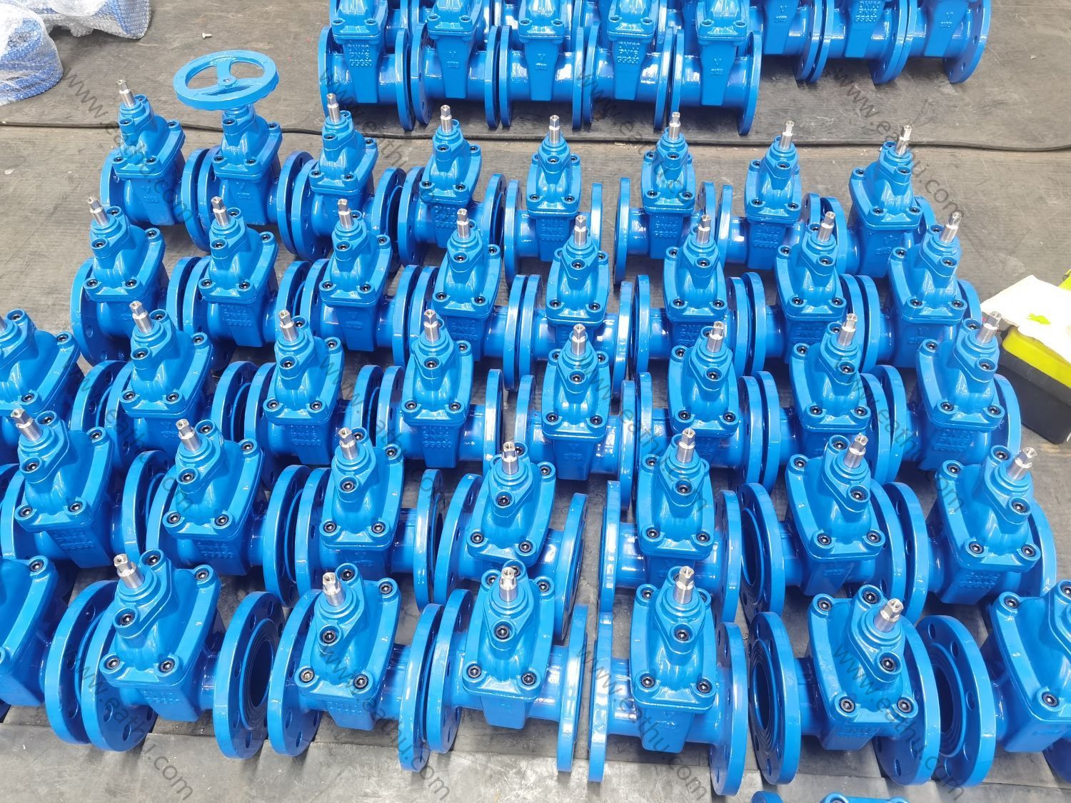Technological Process Of Valve Spraying-Powder electrostatic spraying technology