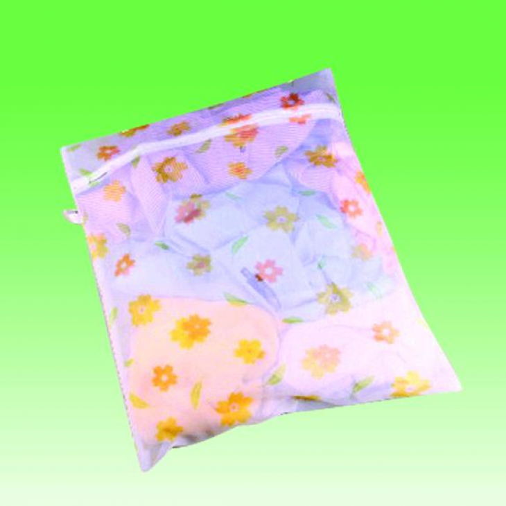 Mesh washing bag (14)
