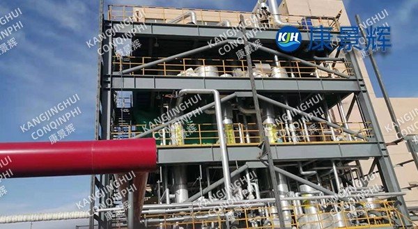 Un evaporador de triple efecto con una capacidad de 5 t/h para cloruro de sodio, cloruro de amonio y sulfito de sodio.