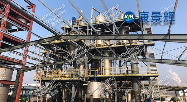 Evaporador de triple efecto de sales mixtas de 72 m³/d de un fabricante de productos químicos finos