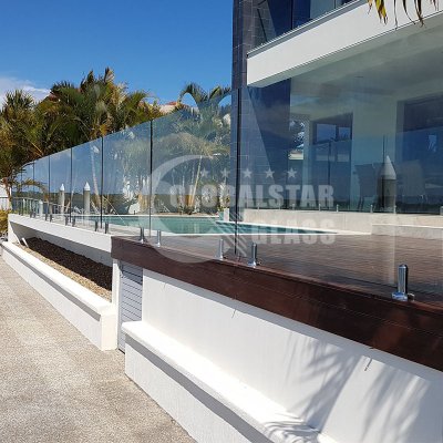 Glass fencing