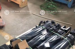 XCMG wheel loader parts and shantui bulldozer parts to Russia by 40HC container