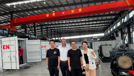 2025 September,American customers check the generator production progress before delivery