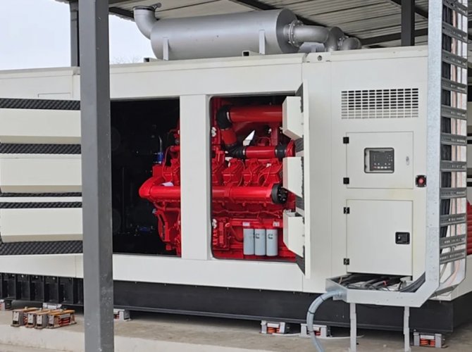 200kW Cummins natural gas generator open type power plant