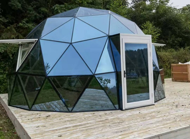Glass dome tent