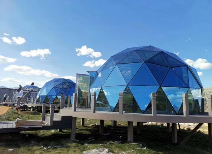 Glass dome tent