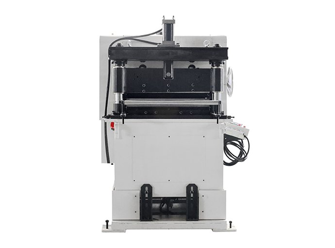 Compact Decoiler-Straightener-Feeder NCMF (1)