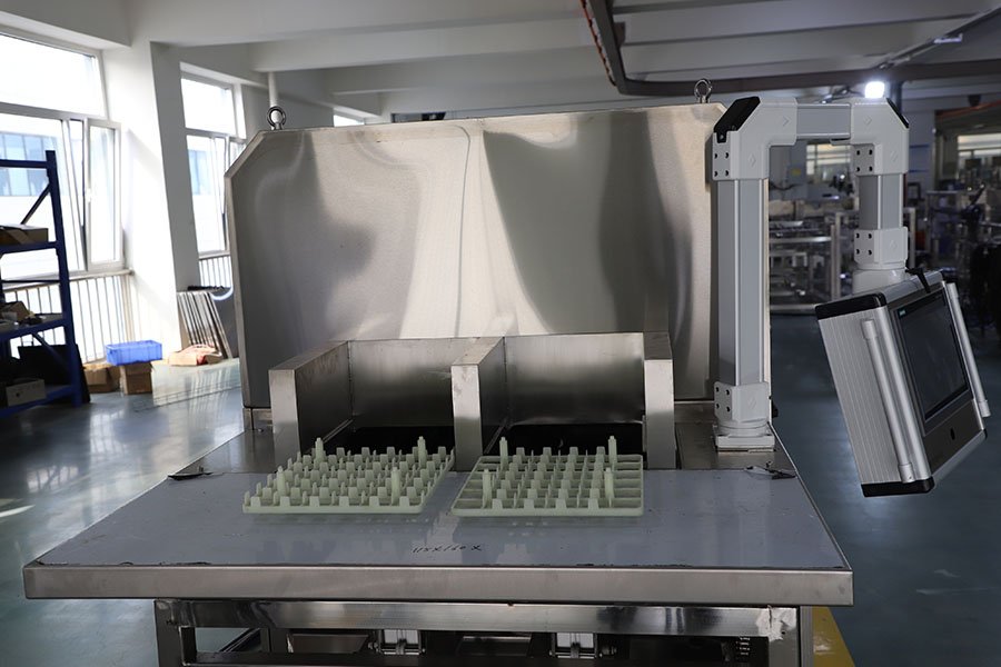 _0008_蛋盘清洗机细节1