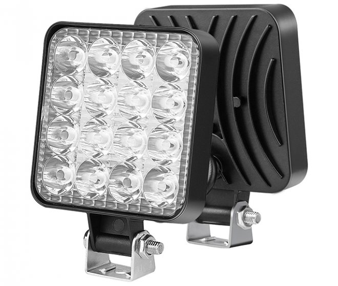 Work Lights Mini Square LED Light Mounted On Off-road Vehicle