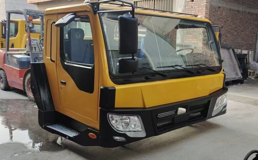 XCMG QY70K-1 driver cabin assy send to Chile