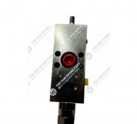 2.Balancing valve R930050897 084538137335000G for XCMG Qy50k spare parts