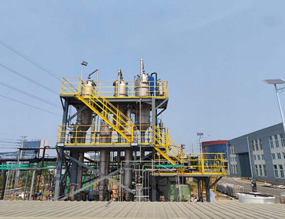 1t/h Sodium chloride Triple-effect forced circulation evaporator