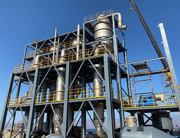 Triple-effect salt separation