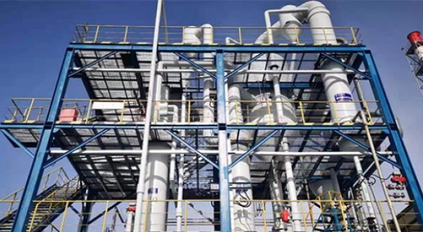 Sodium chloride double-effect evaporator