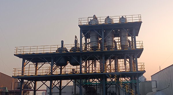 triple-effect evaporator