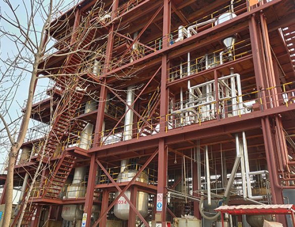 Sodium chloride double-effect evaporator