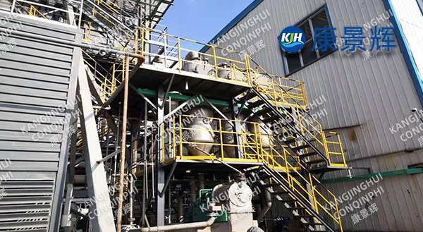 Three-effect evaporator for sodium sulfate wastewater treatment