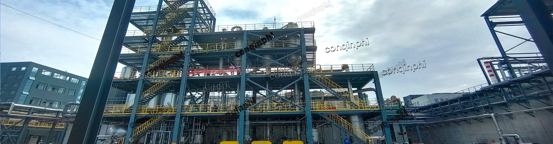 Multi-effect evaporator