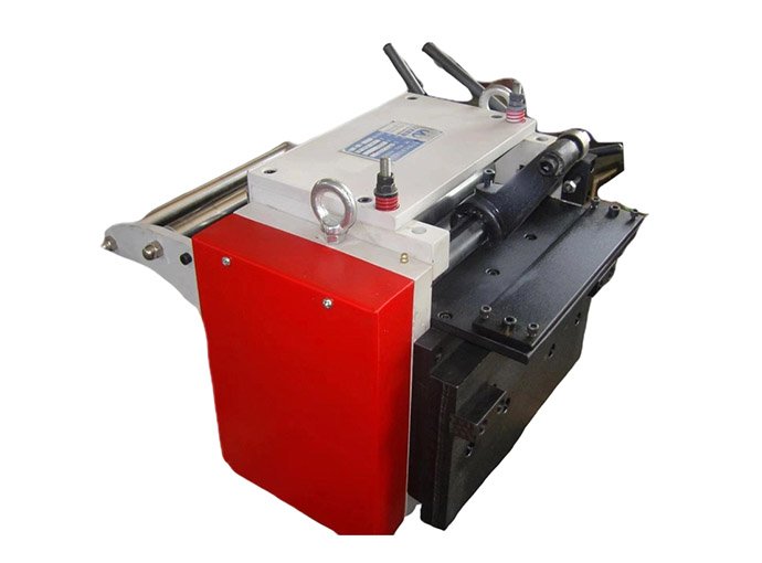 servo roller feeder machine