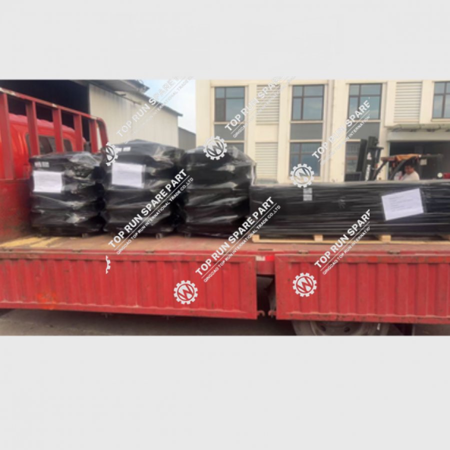 XCMG Truck Crane Parts Shipped to Terminal for Ocean Freight Export to Southeast Asia
