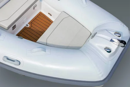 Navisoul 400GT compact day boat for family boating