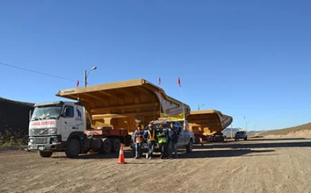 The 1st unit low bed semi trailer export Bolivia