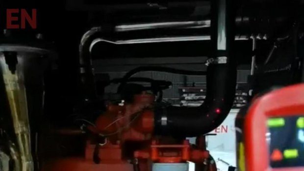 Prueba de funcionamiento de un generador de gas natural Cummins de 250 kW