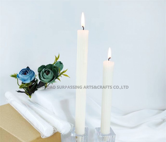 C25T002 Taper candle